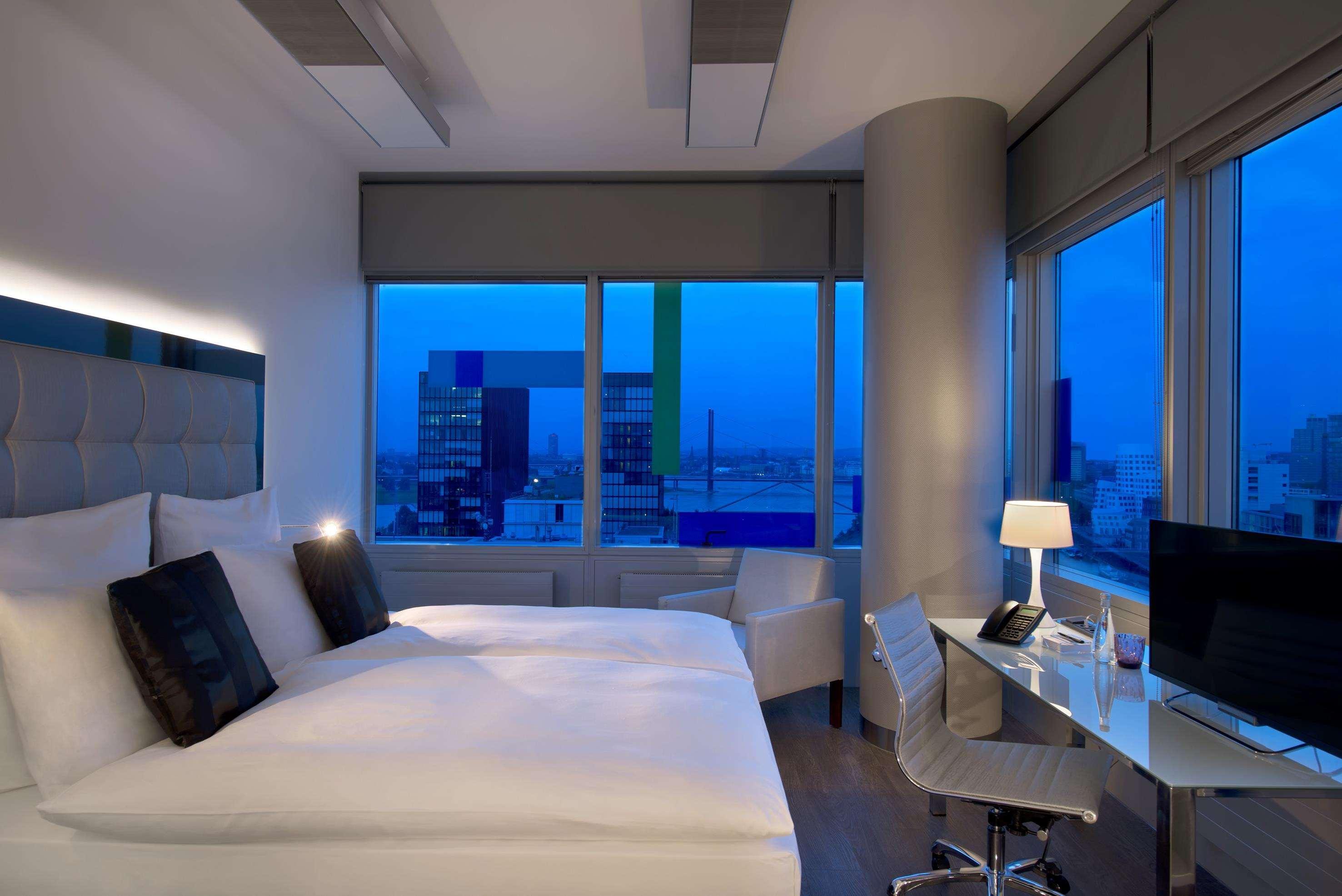 Innside By Melia Duesseldorf Hafen Ngoại thất bức ảnh